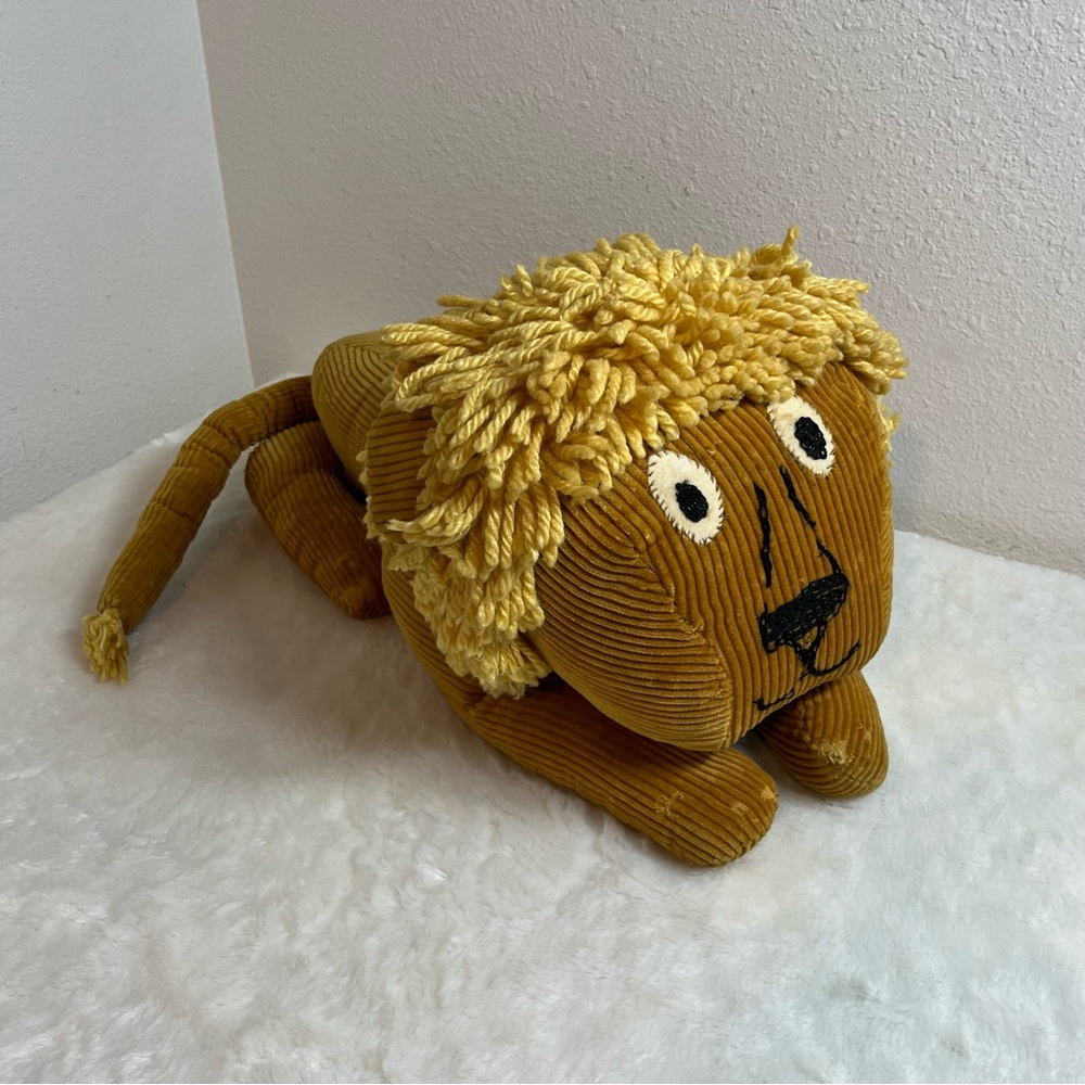 Vintage Corduroy Lion Plush Doll **RARE**